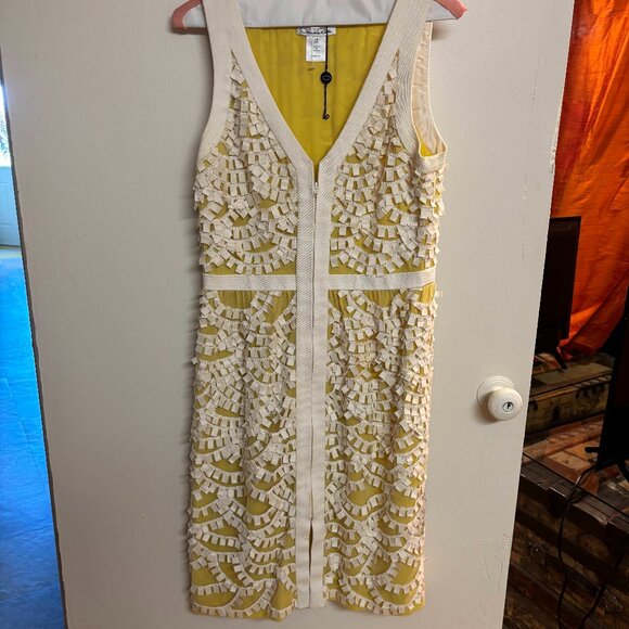 Sensational Oscar de La Renta Boutique Yellow white applique dress 8